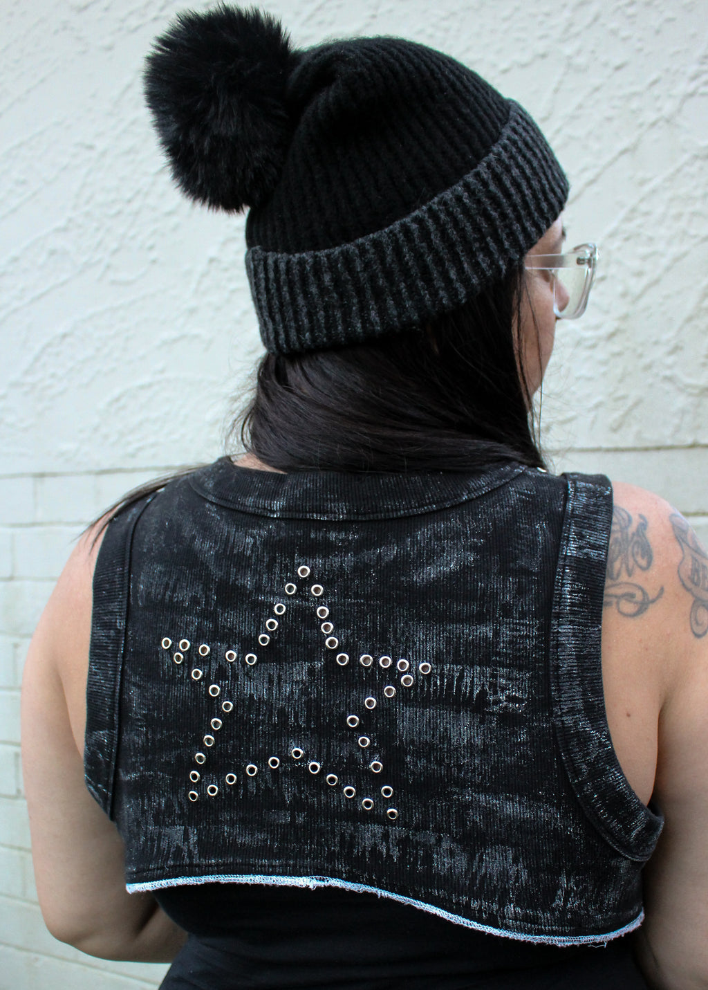 Décolletage Irritable Crop
